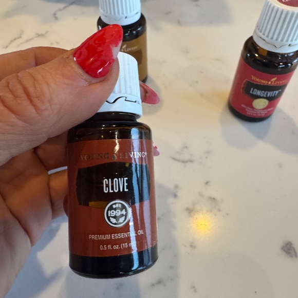 YOUNG LIVING BUNDLE OF 3 SIZE 15 ML EACH BRAND NEW LONGEVITY, CLOVE, COPIABA - Picture 3 of 4